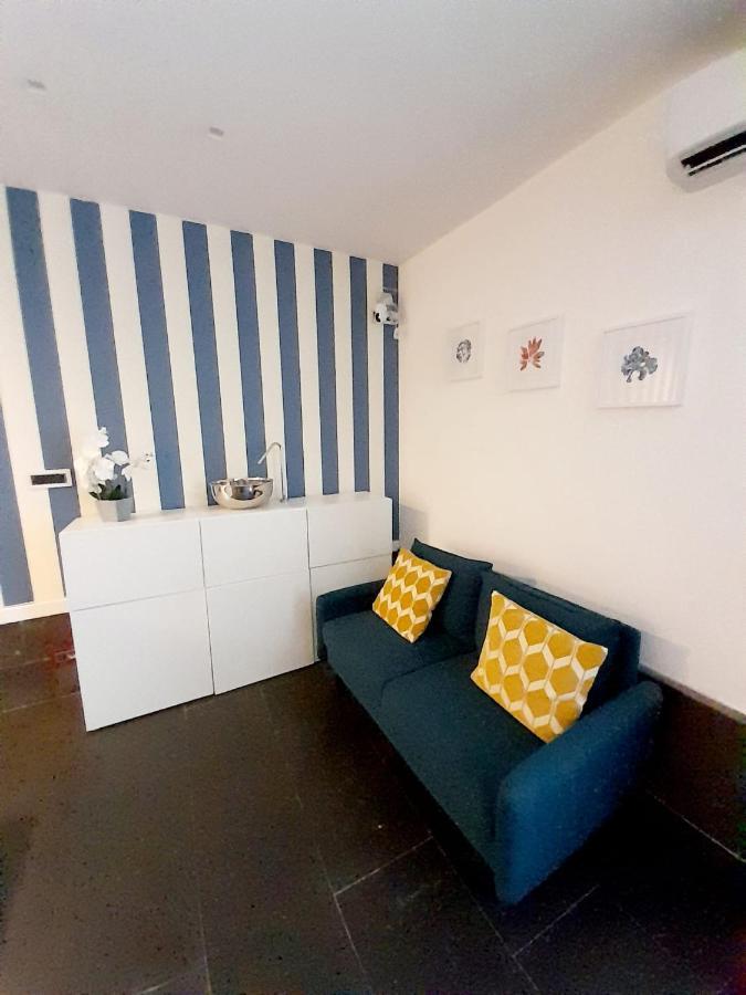 Yacht Club Angioino Hotel Napoli Ngoại thất bức ảnh