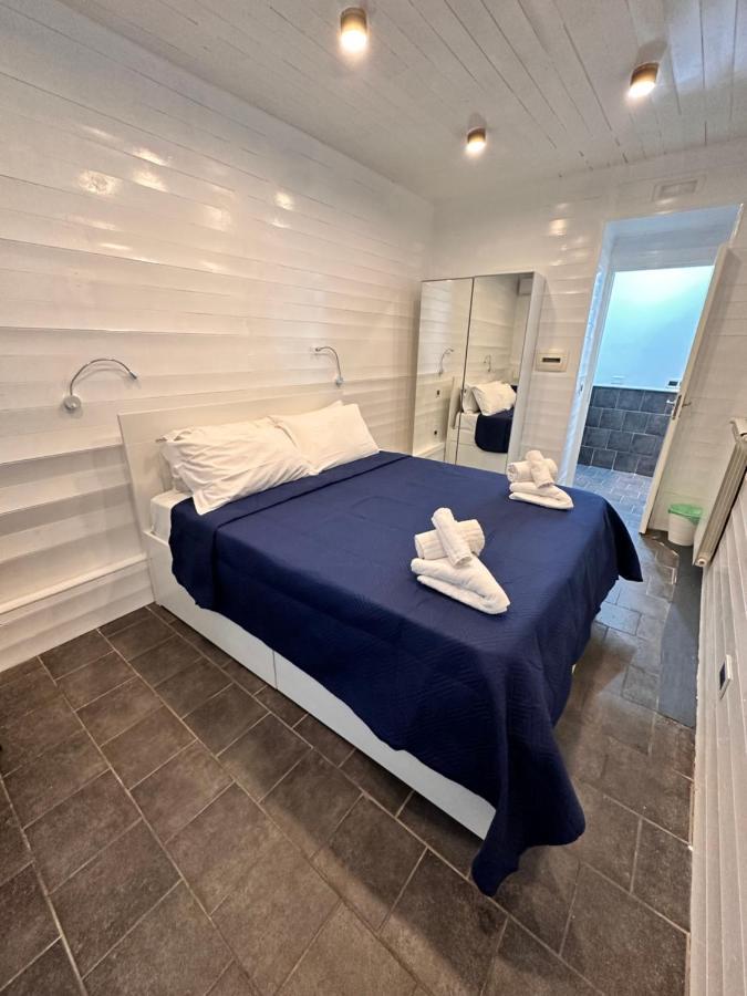 Yacht Club Angioino Hotel Napoli Ngoại thất bức ảnh